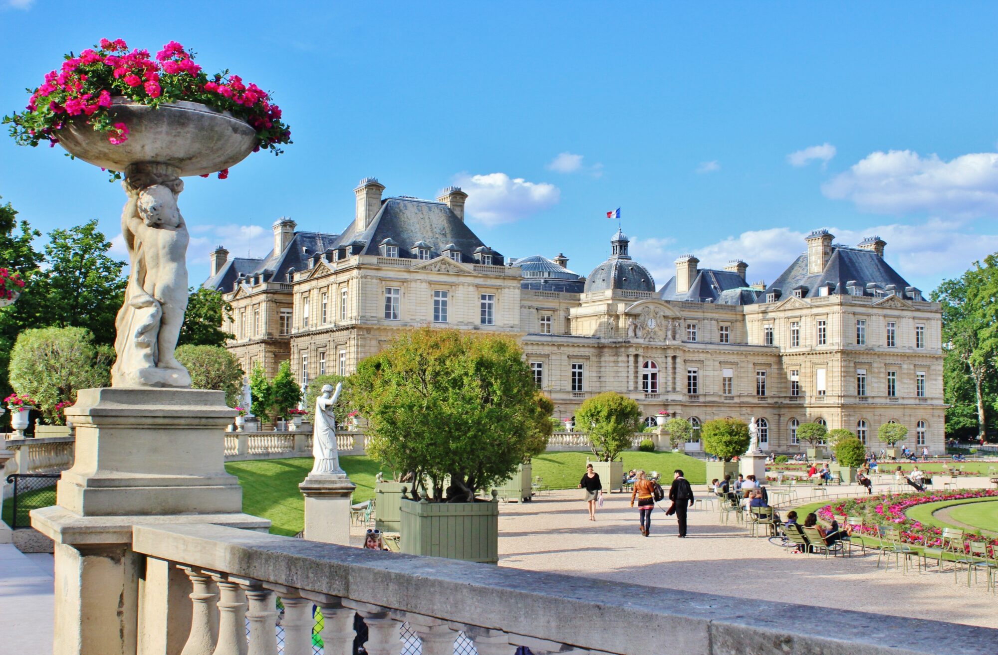Y7-Lola-Milroy-Paris